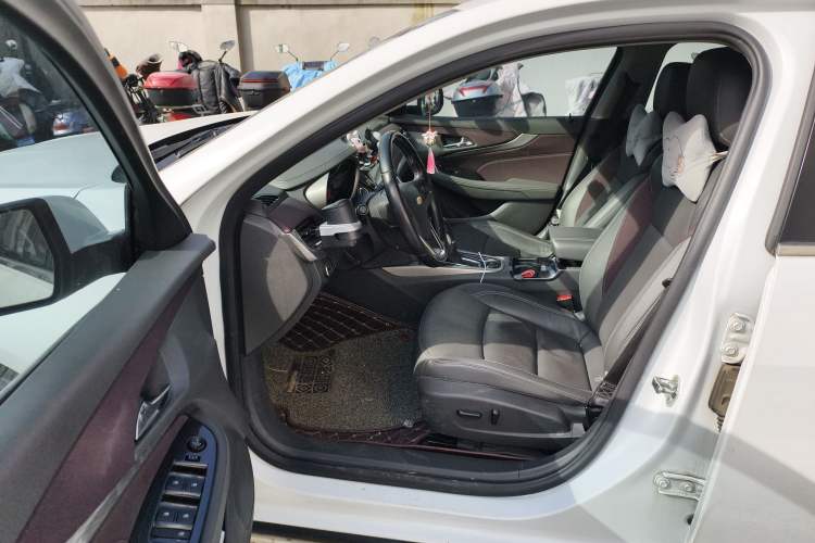 Used Chevrolet Malibu 2018 530T Automatic Luxury Edition Left Front Seat
