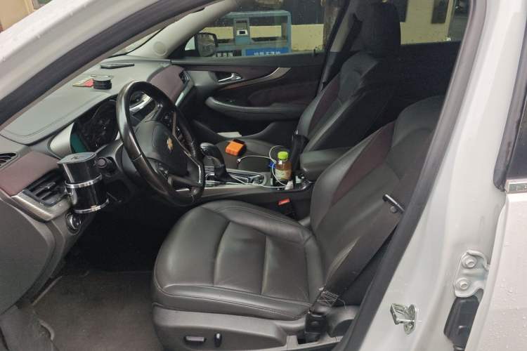 Used Chevrolet Malibu 2018 530T Automatic Luxury Edition Left Front Seat