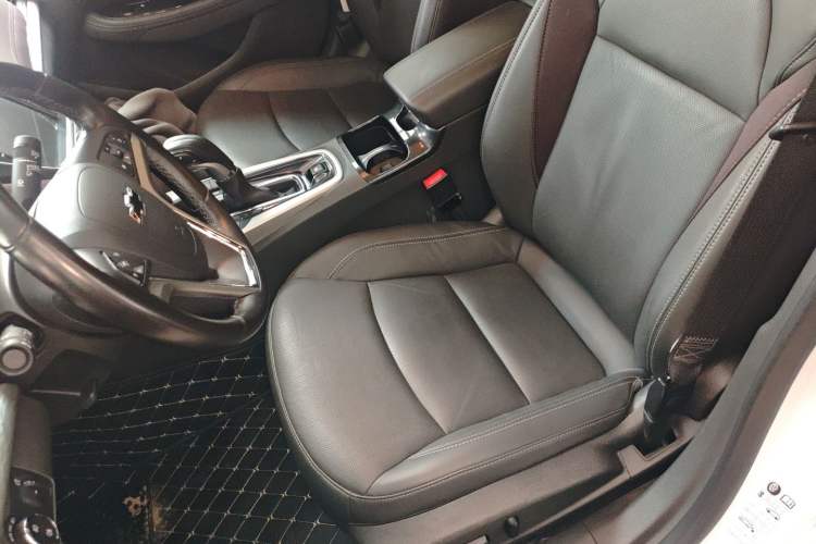 Used Chevrolet Malibu 2018 530T Automatic Luxury Edition Left Front Seat