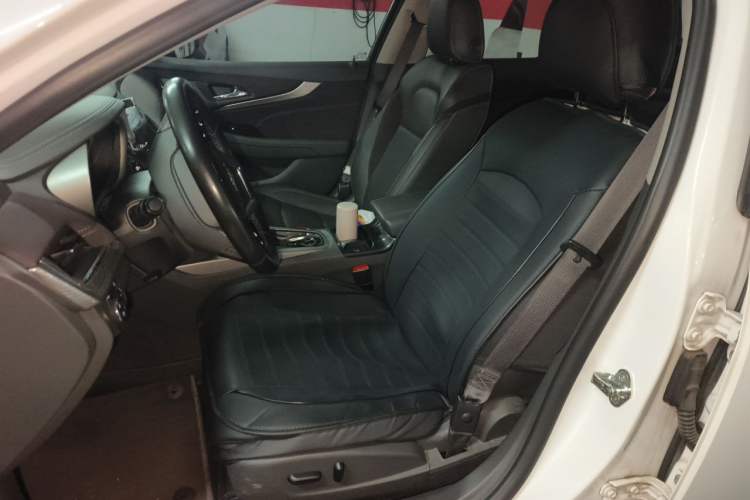 Used Chevrolet Malibu 2018 530T Automatic Luxury Edition Left Front Seat