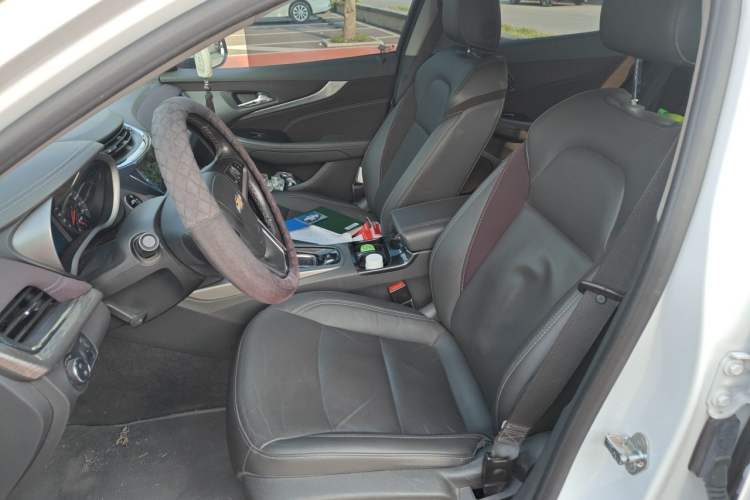 Used Chevrolet Malibu 2018 530T Automatic Luxury Edition Left Front Seat