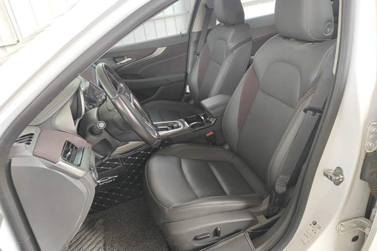 Used Chevrolet Malibu 2018 530T Automatic Luxury Edition Left Front Seat