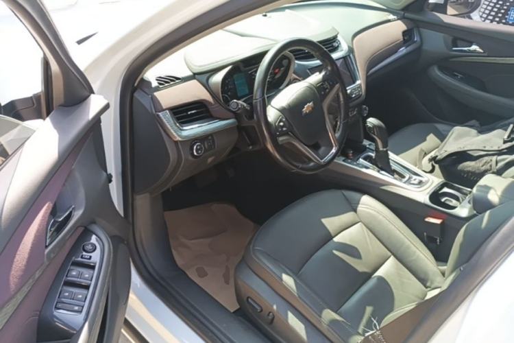 Used Chevrolet Malibu 2018 530T Automatic Luxury Edition Left Front Seat