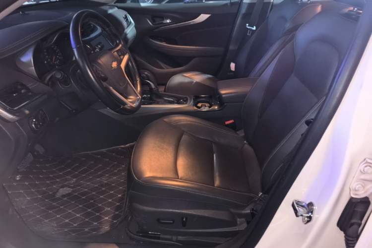 Used Chevrolet Malibu 2018 530T Automatic Luxury Edition Left Front Seat