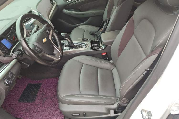 Used Chevrolet Malibu 2018 530T Automatic Luxury Edition Left Front Seat