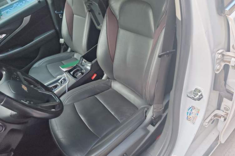 Used Chevrolet Malibu 2018 530T Automatic Luxury Edition Left Front Seat