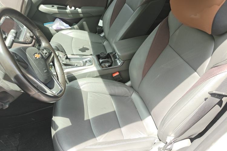 Used Chevrolet Malibu 2018 530T Automatic Luxury Edition Left Front Seat