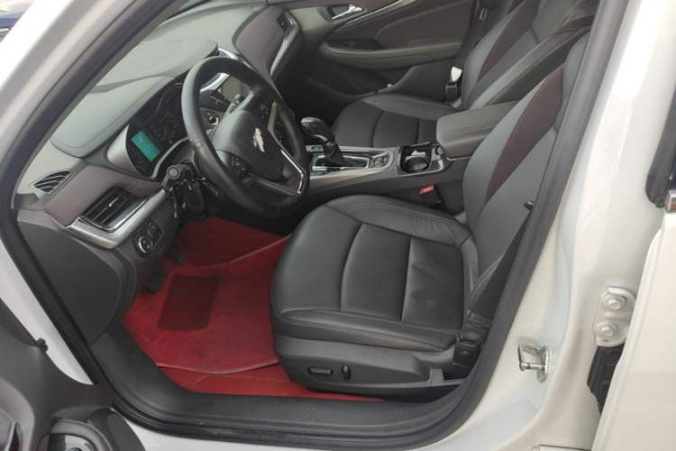 Used Chevrolet Malibu 2018 530T Automatic Luxury Edition Left Front Seat