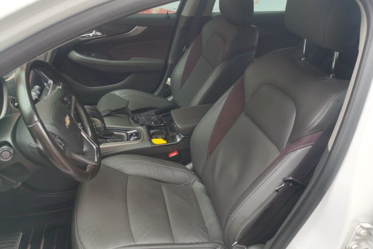 Used Chevrolet Malibu 2018 530T Automatic Luxury Edition Left Front Seat