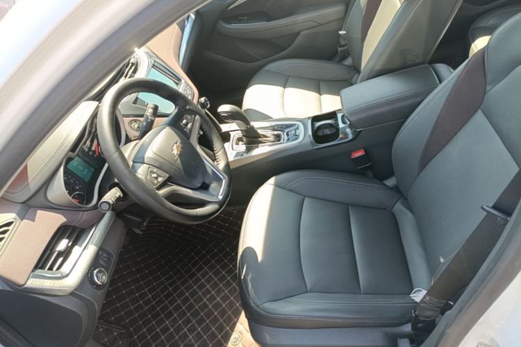 Used Chevrolet Malibu 2018 530T Automatic Luxury Edition Left Front Seat
