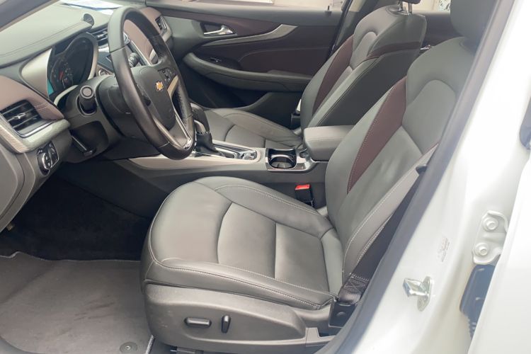 Used Chevrolet Malibu 2018 530T Automatic Luxury Edition Left Front Seat
