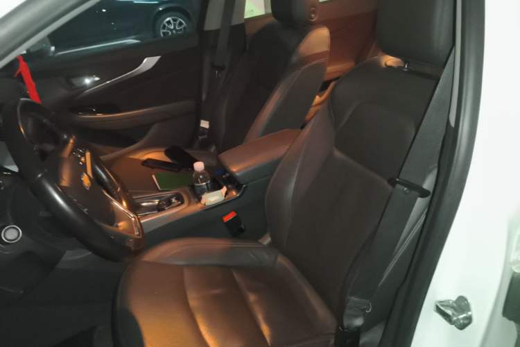 Used Chevrolet Malibu 2018 530T Automatic Luxury Edition Left Front Seat