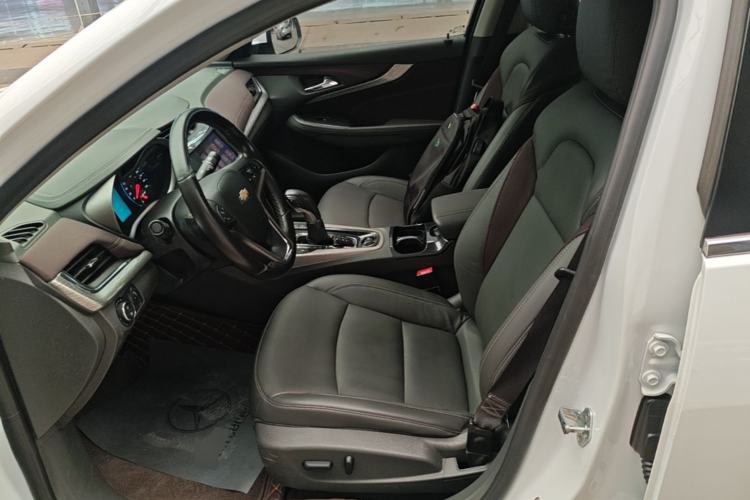 Used Chevrolet Malibu 2018 530T Automatic Luxury Edition Left Front Seat