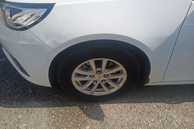 Used Chevrolet Malibu 2018 530T Automatic Fashion Edition Left Front Wheel Hub
