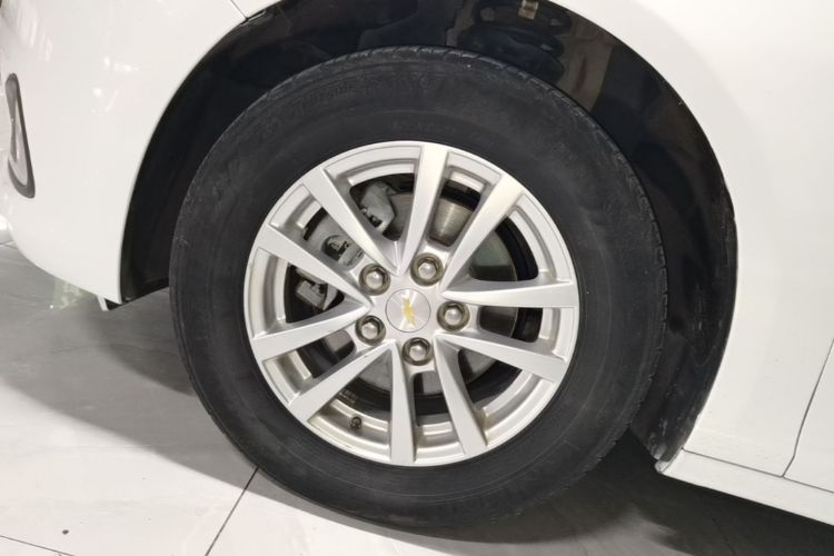 Used Chevrolet Malibu 2018 530T Automatic Fashion Edition Left Front Wheel Hub