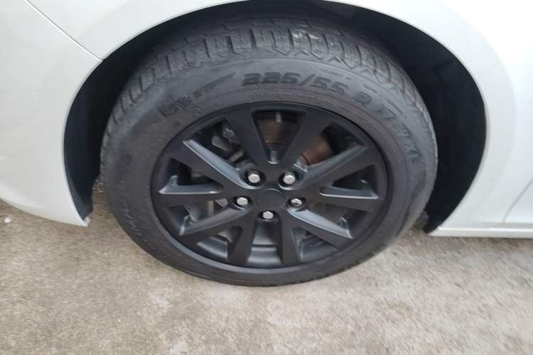 Used Chevrolet Malibu 2018 530T Automatic Luxury Edition Left Front Wheel Hub