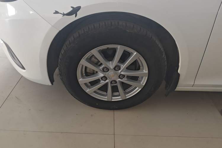 Used Chevrolet Malibu 2018 530T Automatic Comfort Edition Left Front Wheel Hub