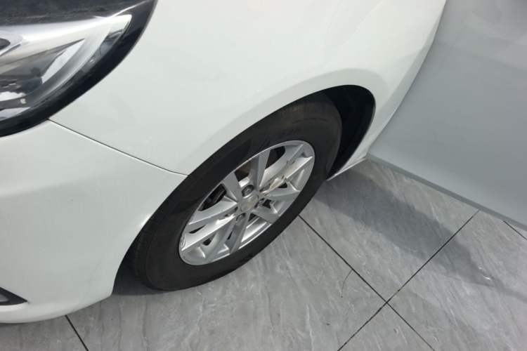 Used Chevrolet Malibu 2018 530T Automatic Fashion Edition Left Front Wheel Hub