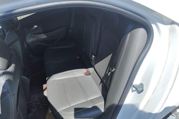 Used Chevrolet Malibu 2018 530T Automatic Fashion Edition Left Rear Seat