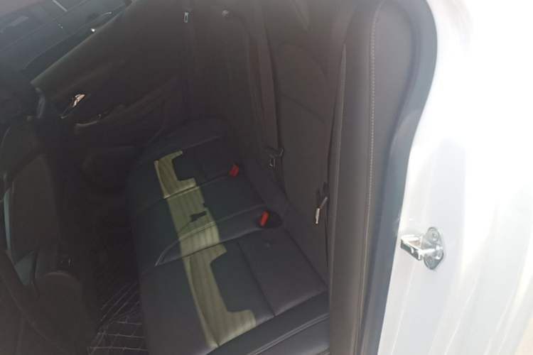 Used Chevrolet Malibu 2018 530T Automatic Fashion Edition Left Rear Seat