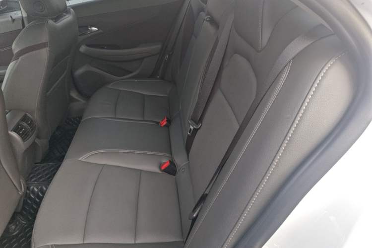 Used Chevrolet Malibu 2018 530T Automatic Luxury Edition Left Rear Seat
