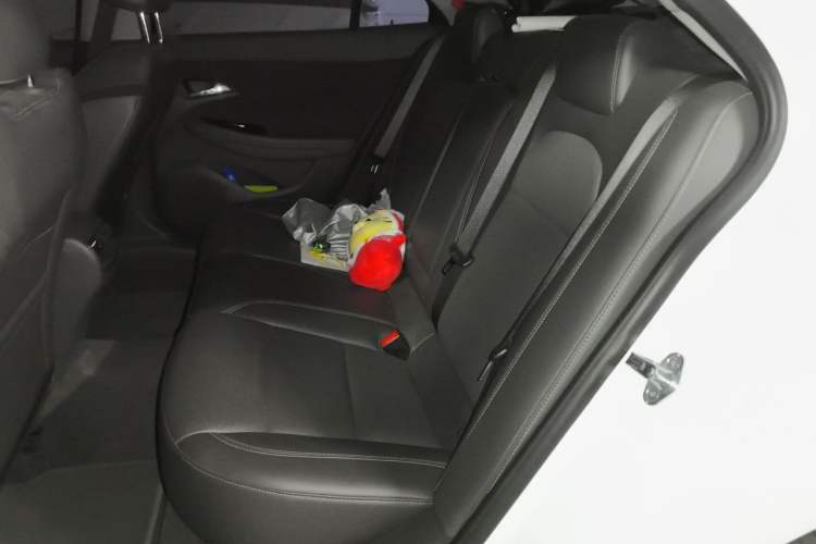 Used Chevrolet Malibu 2018 530T Automatic Fashion Edition Left Rear Seat