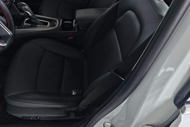 Used Chevrolet Malibu 2018 530T Automatic Fashion Edition Left Rear Seat
