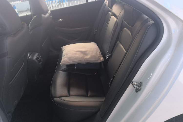 Used Chevrolet Malibu 2018 530T Automatic Luxury Edition Left Rear Seat
