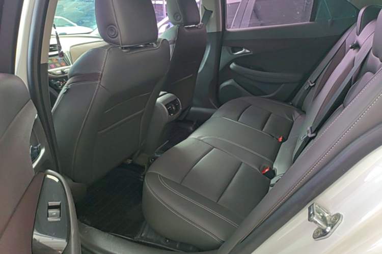 Used Chevrolet Malibu 2018 530T Automatic Luxury Edition Left Rear Seat