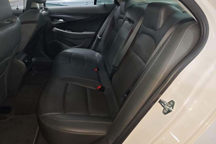 Used Chevrolet Malibu 2018 530T Automatic Luxury Edition Left Rear Seat