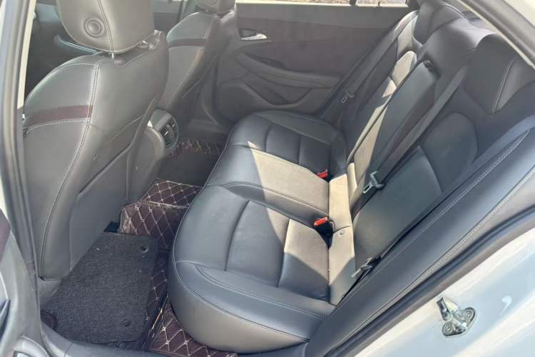 Used Chevrolet Malibu 2018 530T Automatic Luxury Edition Left Rear Seat