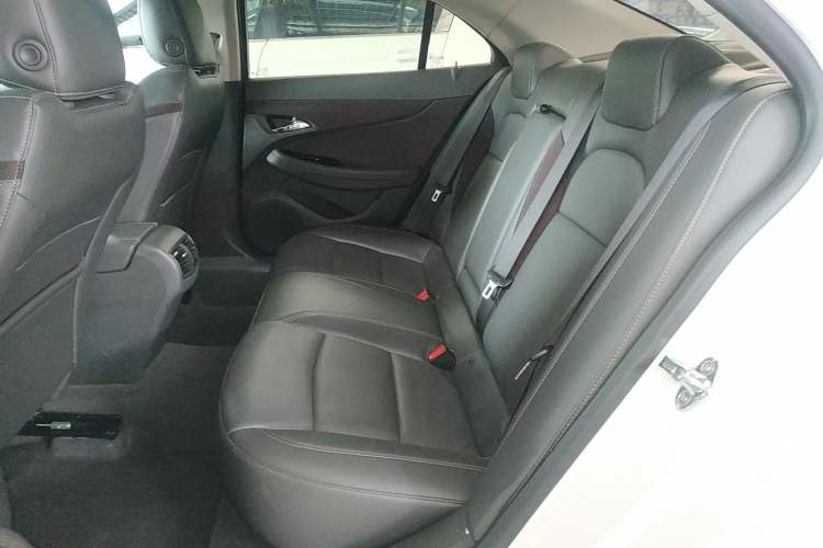 Used Chevrolet Malibu 2018 530T Automatic Luxury Edition Left Rear Seat