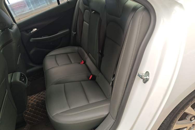 Used Chevrolet Malibu 2018 530T Automatic Luxury Edition Left Rear Seat