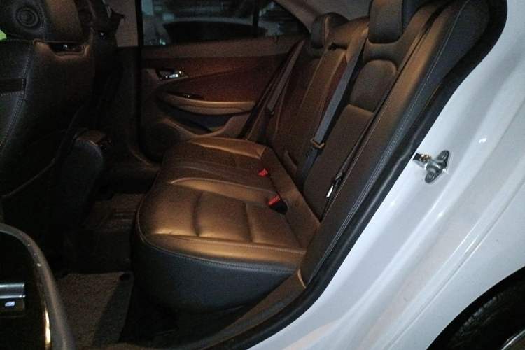 Used Chevrolet Malibu 2018 530T Automatic Luxury Edition Left Rear Seat