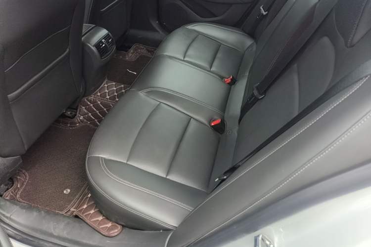 Used Chevrolet Malibu 2018 530T Automatic Luxury Edition Left Rear Seat