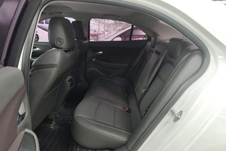 Used Chevrolet Malibu 2018 530T Automatic Luxury Edition Left Rear Seat