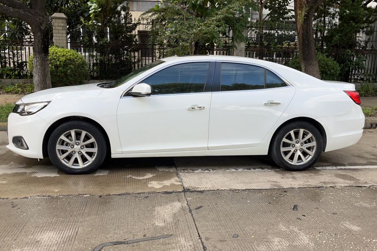 Used Chevrolet Malibu 2017 1.5T Automatic Luxury Edition Left Side