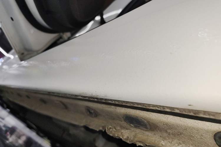 Used Chevrolet Malibu 2018 530T Automatic Luxury Edition Left Side Sill