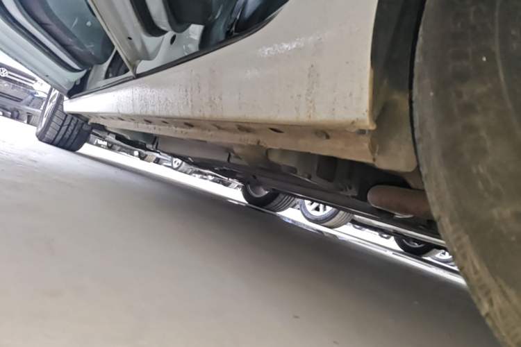 Used Chevrolet Malibu 2018 530T Automatic Luxury Edition Left Side Sill