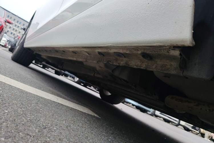 Used Chevrolet Malibu 2018 530T Automatic Luxury Edition Left Side Sill