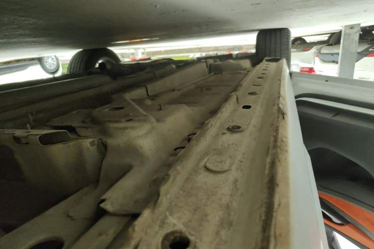 Used Chevrolet Malibu 2018 530T Automatic Luxury Edition Left Side Sill