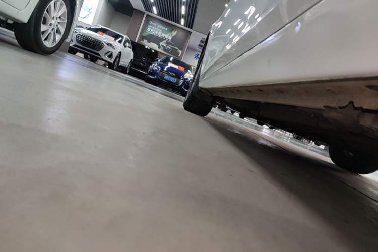 Used Chevrolet Malibu 2018 530T Automatic Fashion Edition Left Side Sill