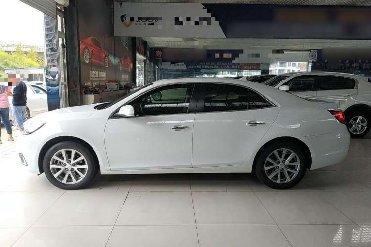 Used Chevrolet Malibu 2018 530T Automatic Luxury Edition Left Side