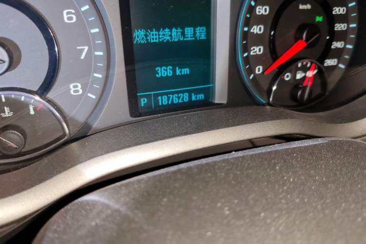 Used Chevrolet Malibu 2018 530T Automatic Luxury Edition Odometer Close Up