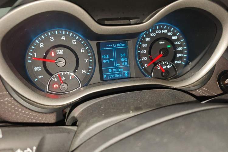 Used Chevrolet Malibu 2018 530T Automatic Luxury Edition Odometer Close Up