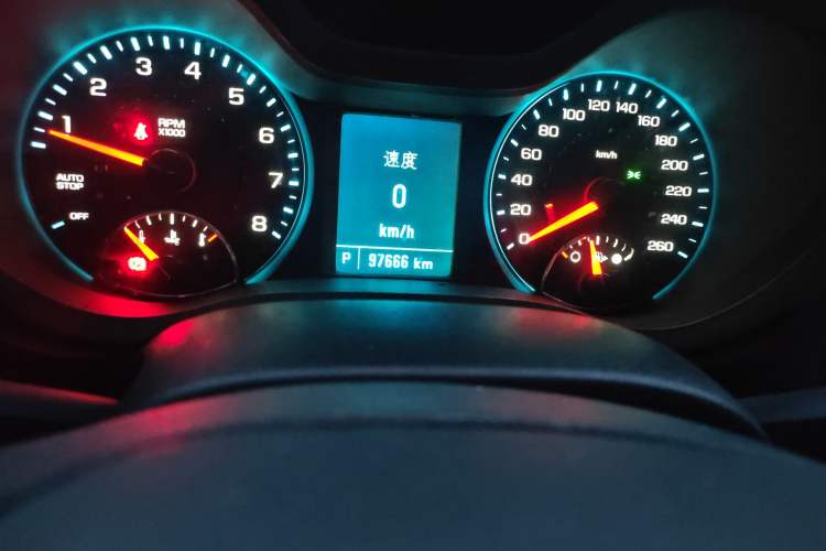 Used Chevrolet Malibu 2018 530T Automatic Luxury Edition Odometer Close Up