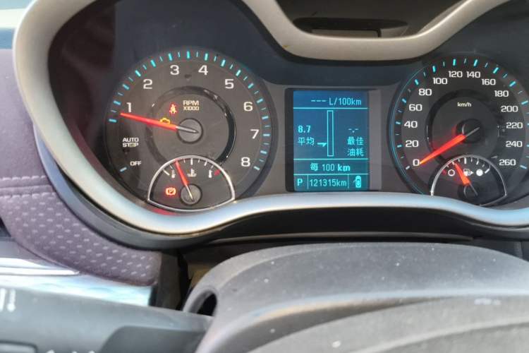 Used Chevrolet Malibu 2018 530T Automatic Luxury Edition Odometer Close Up