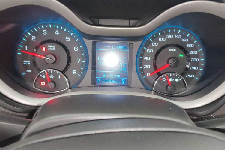 Used Chevrolet Malibu 2018 530T Automatic Luxury Edition Odometer Close Up