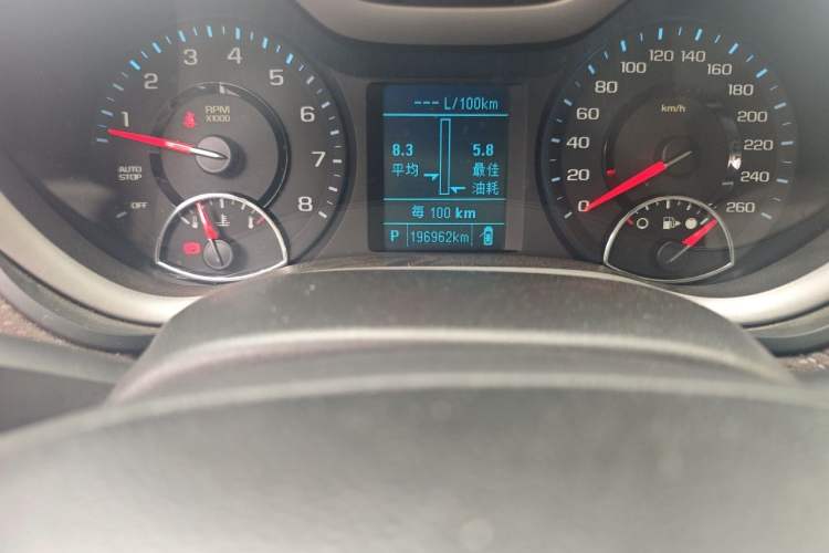 Used Chevrolet Malibu 2018 530T Automatic Luxury Edition Odometer Close Up