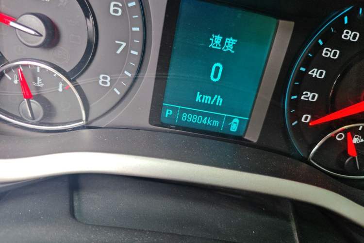 Used Chevrolet Malibu 2018 530T Automatic Luxury Edition Odometer Close Up
